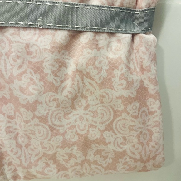 Shabby Chic Lace Stripe Baby Nursery Blanket Pink & White Medallion Pattern - Picture 11 of 12